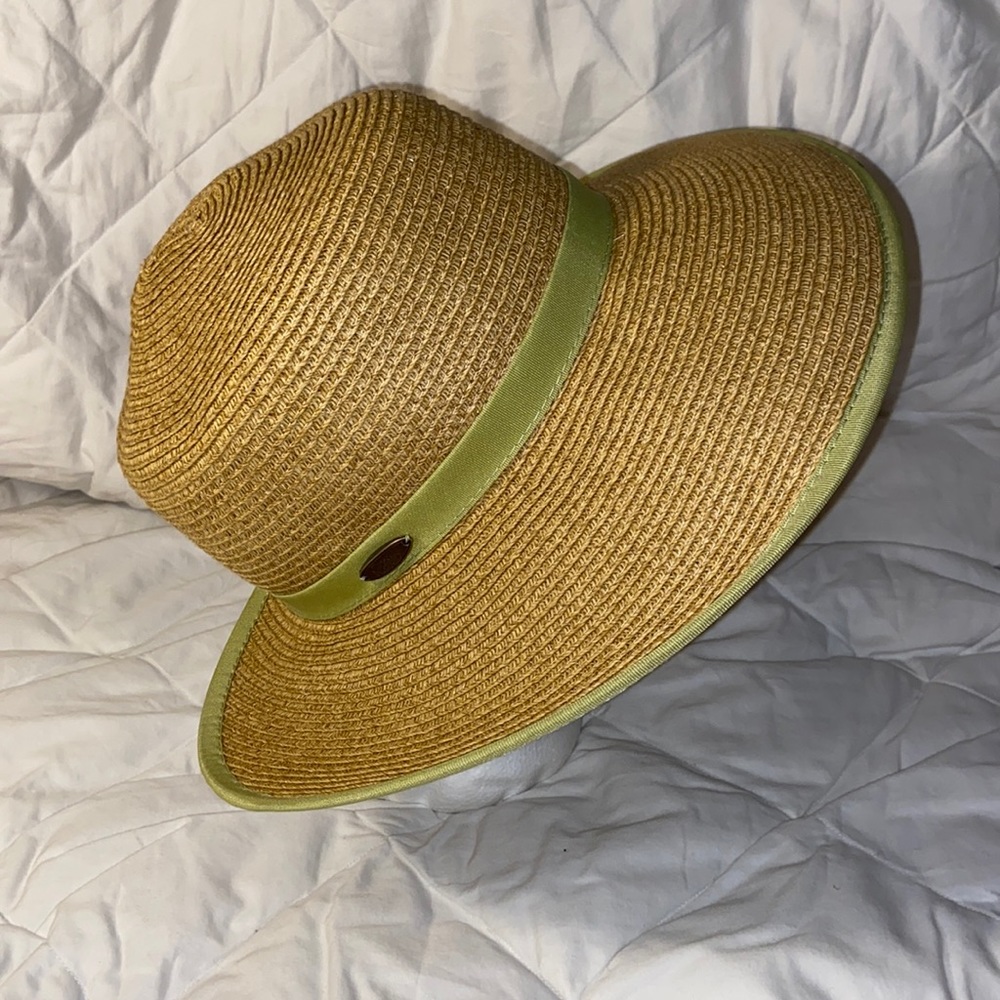 Like new CAPPELLI HAT
